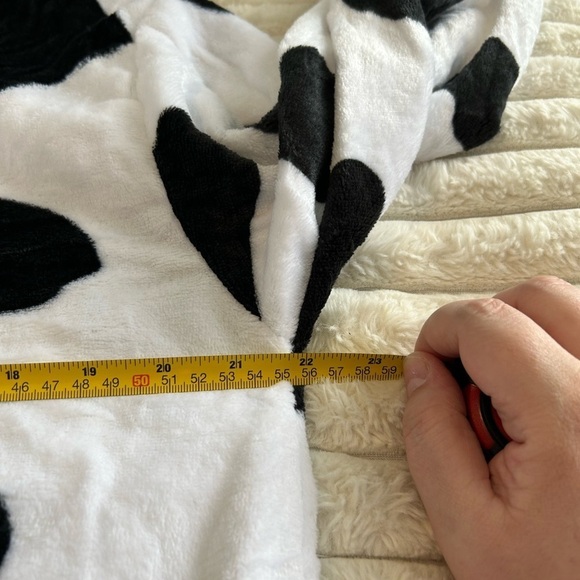 NWOT Cow Onesie - Picture 8 of 9